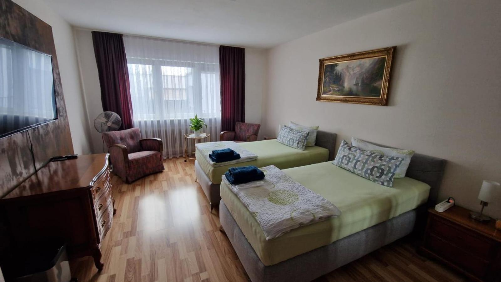 - Am Stadtgarten Homestay